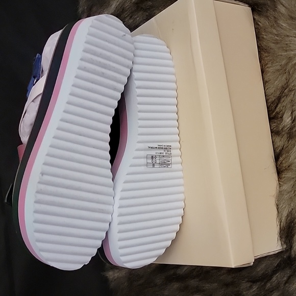 NWT Yoki Chunky Sole Sandles 10 M - Picture 5 of 8